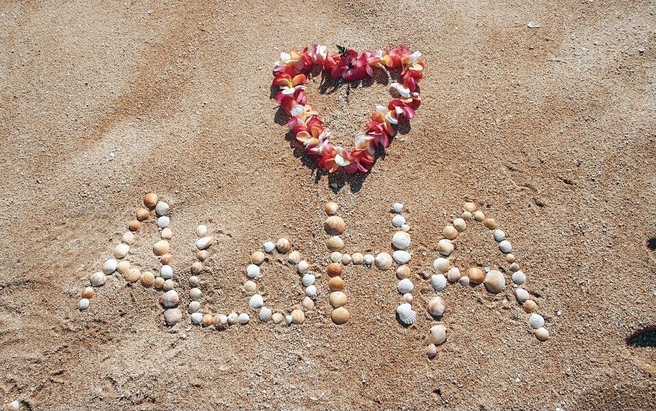 Hawaiian Language Words And Phrases To Know On Your Trip Heart Core